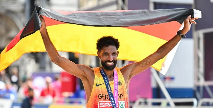 Amanal Petros gold medal
