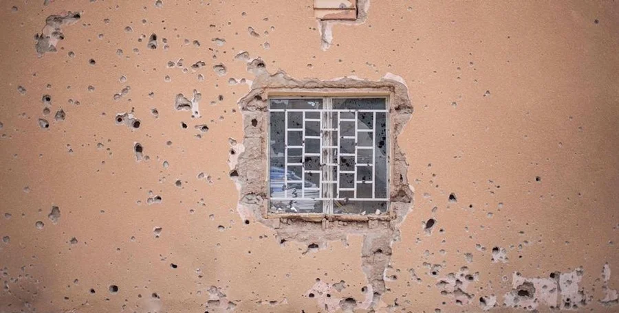 Malian soldiers patrol northern town